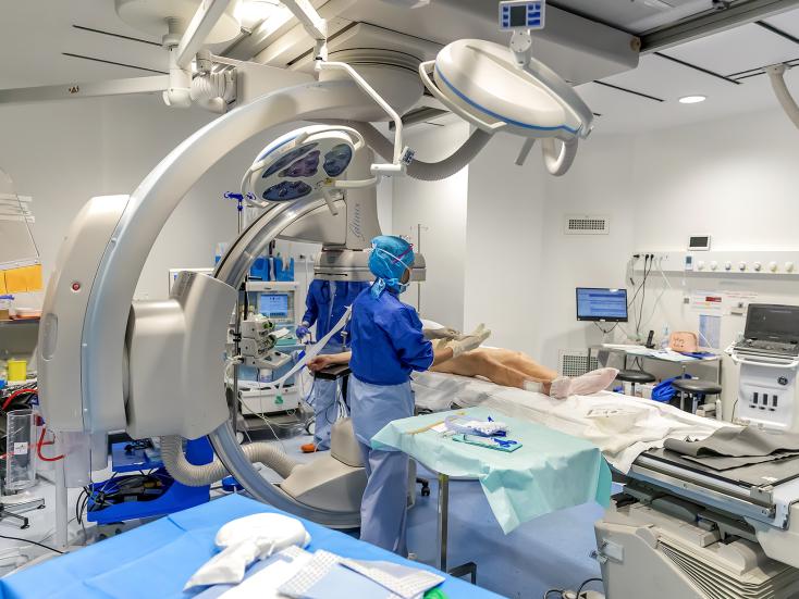 Bloc opératoire intervention veine