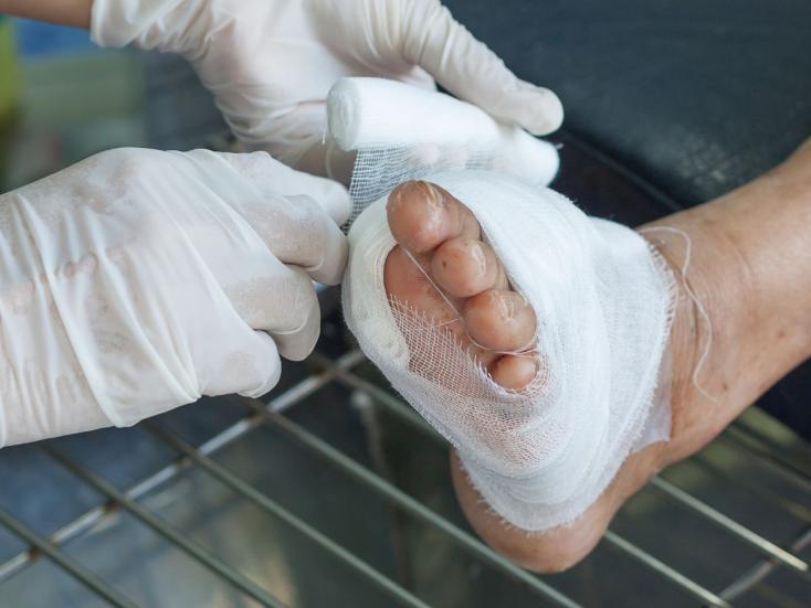 Pansement sur un pied