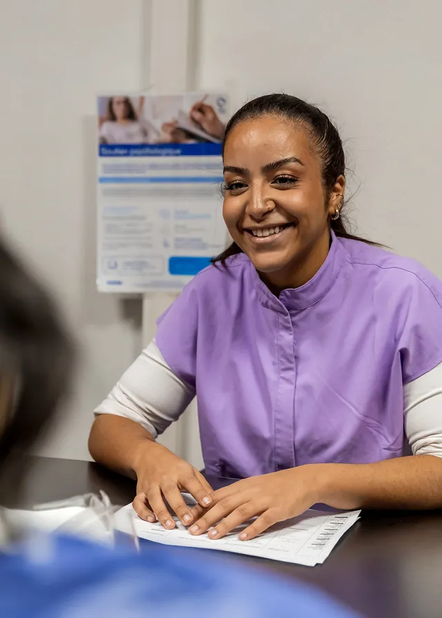 Infirmière souriante