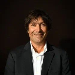 Photo of practitioner