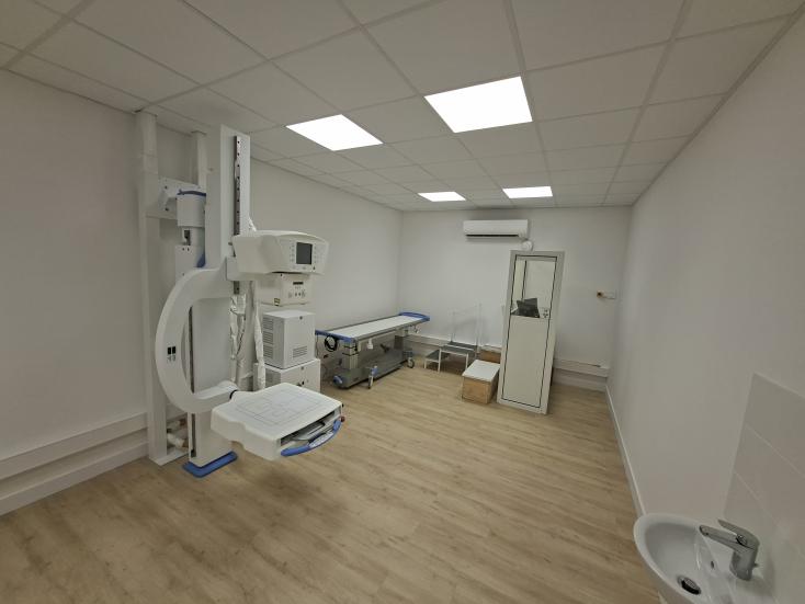 Photo de la salle de radiologie en partenariat avec Enosis