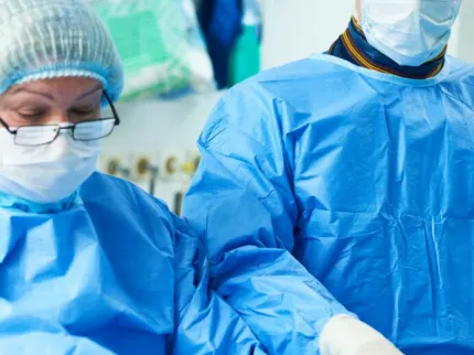 Médecin au bloc