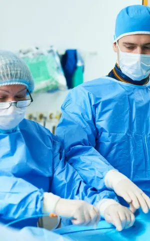 Médecin au bloc
