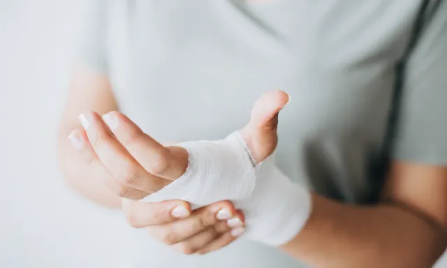 Blessure à la main