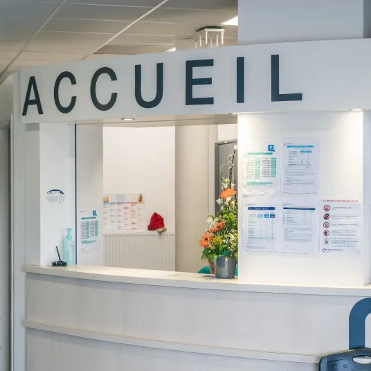 Accueil et Admission à l'Hôpital Privé de L'Eure