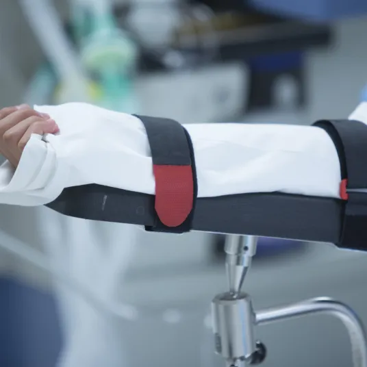 Chirurgie de la main - ILLUSTRATION