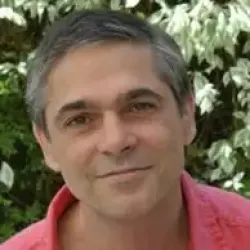 Photo of practitioner