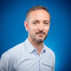 Photo of practitioner