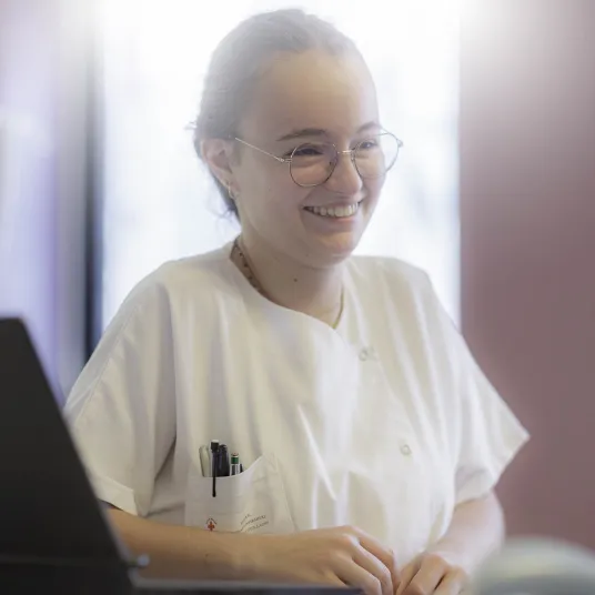 infirmière avec le sourire