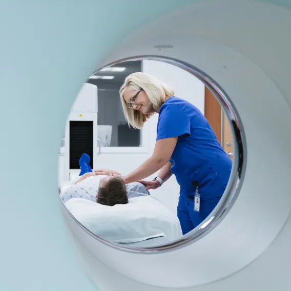 Patient pris en charge en imagerie médicale