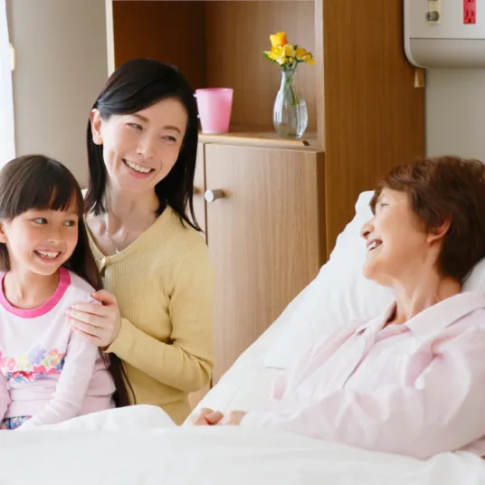 Proches venant rendre visite à une patiente