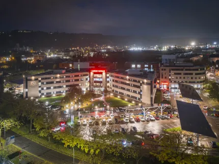 Clinique Mathilde de nuit