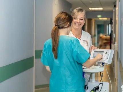 Infirmières qui échangent