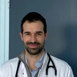 Photo of practitioner