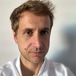 Photo of practitioner
