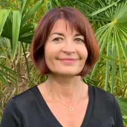Photo of practitioner