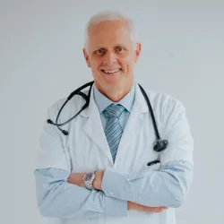 Photo of practitioner
