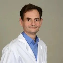 Photo of practitioner