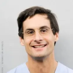 Photo of practitioner