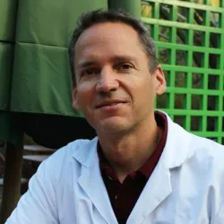 Photo of practitioner