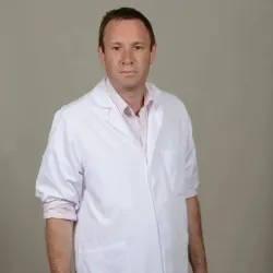 Photo of practitioner