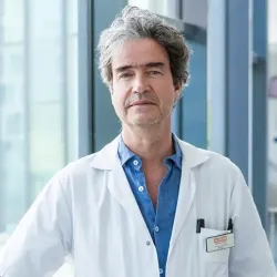Photo of practitioner