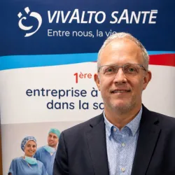 Photo of practitioner