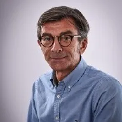 Photo of practitioner