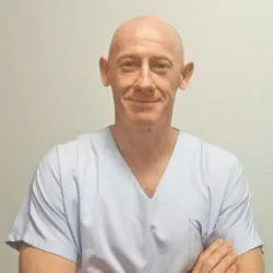 Photo of practitioner