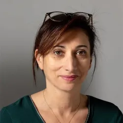 Photo of practitioner