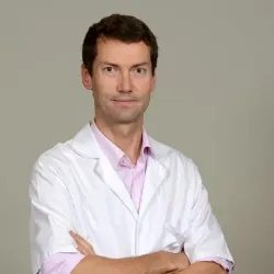 Photo of practitioner