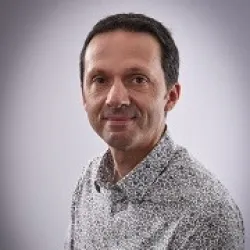 Photo of practitioner