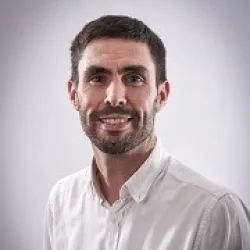 Photo of practitioner