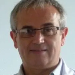 Photo of practitioner