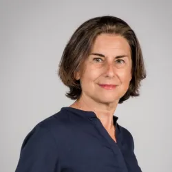 Photo of practitioner