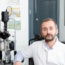 Photo of practitioner