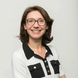 Photo of practitioner