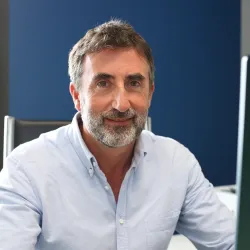 Photo of practitioner