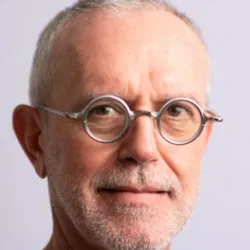 Photo of practitioner