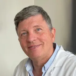 Photo of practitioner