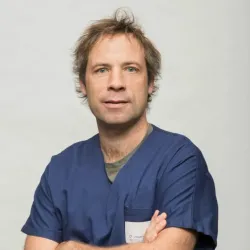 Photo of practitioner