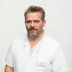 Photo of practitioner