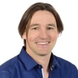 Photo of practitioner