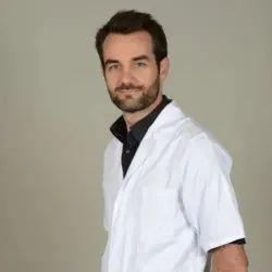 Photo of practitioner