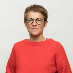 Photo of practitioner
