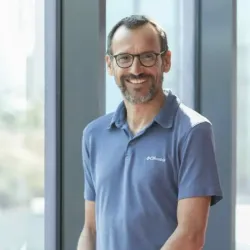 Photo of practitioner