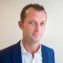 Photo of practitioner