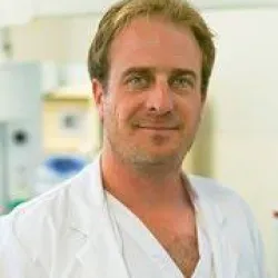 Photo of practitioner