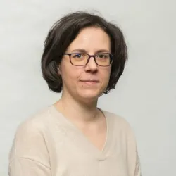 Photo of practitioner