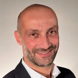 Photo of practitioner